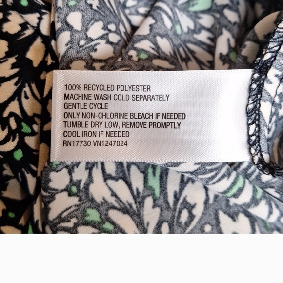 NEW! Vintage-Style Midi Dress, Green Floral ๐ฒ๐ฒ๐ฒ 10 DOLLARS EACH IF BUNDLE 3 - Picture 7 of 7